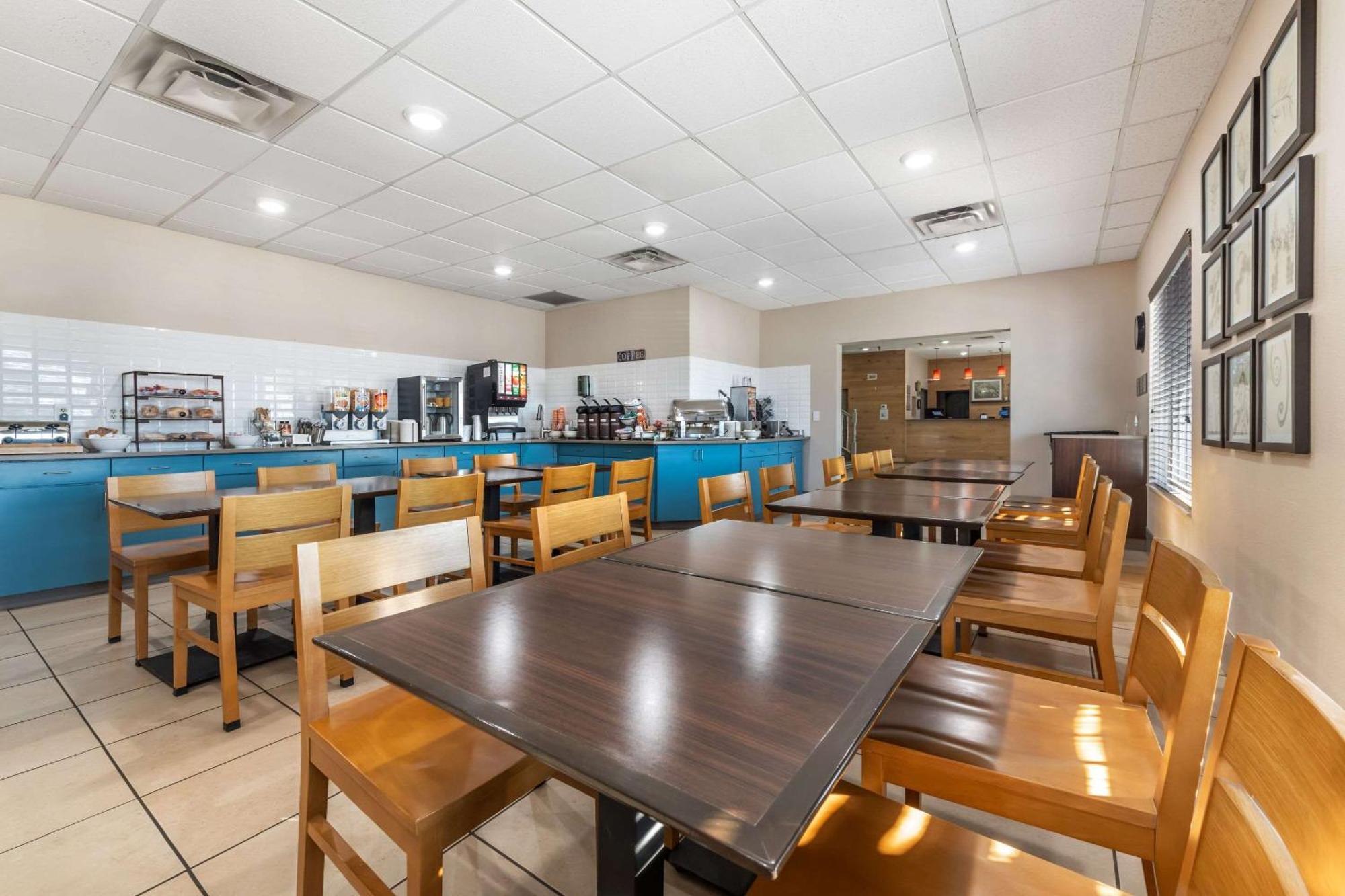 Country Inn & Suites By Radisson, Watertown, Sd ภายนอก รูปภาพ