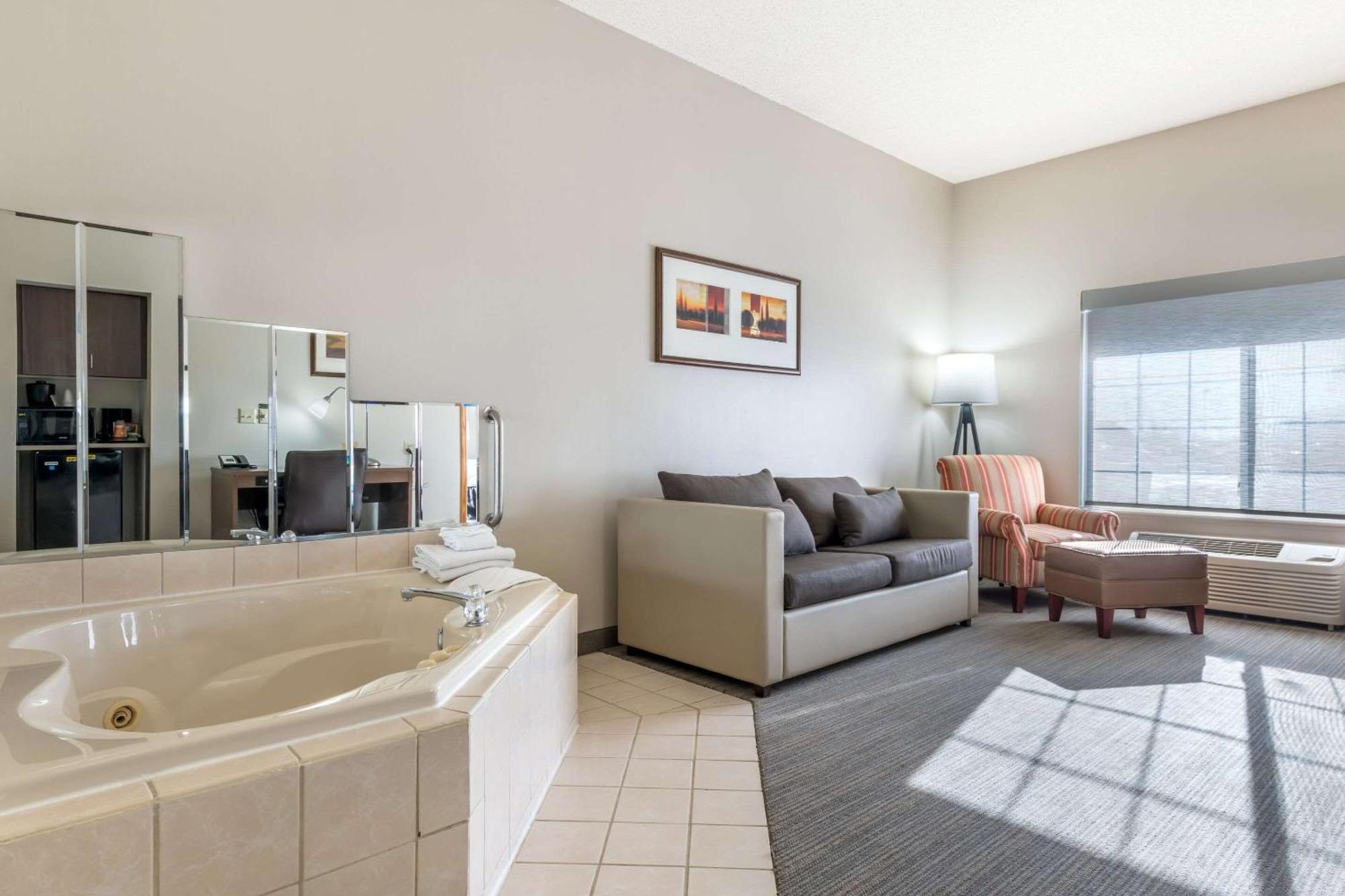 Country Inn & Suites By Radisson, Watertown, Sd ภายนอก รูปภาพ