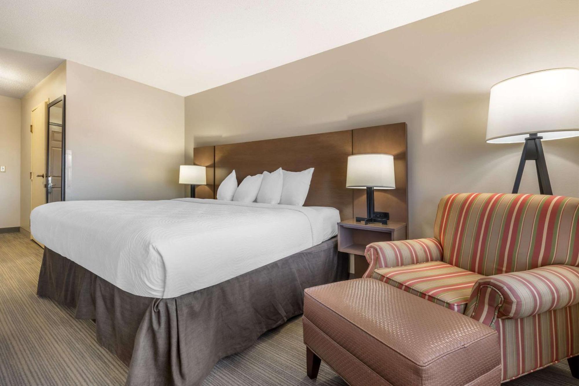 Country Inn & Suites By Radisson, Watertown, Sd ภายนอก รูปภาพ